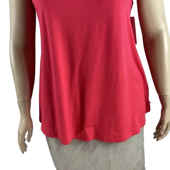 Marika Geranium Back-Cutout Twist Scoop Neck Tank 1X - Picture 3 of 7